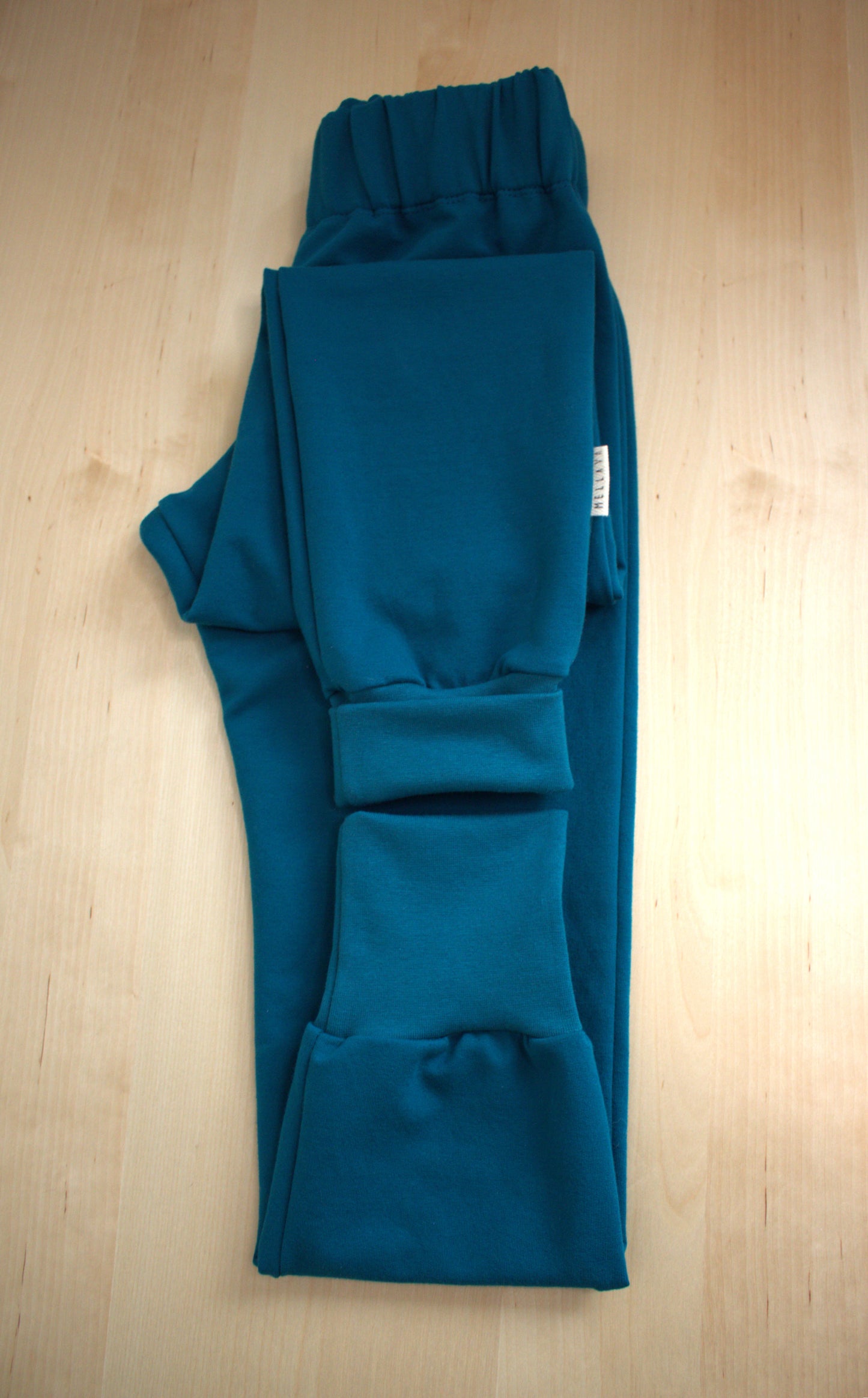 Collegehousut petrooli